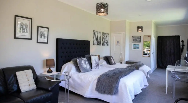 Двухместный номер Standard Swan House