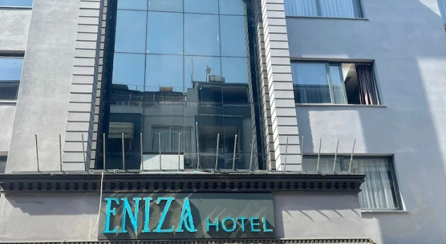 Eniza Hotel