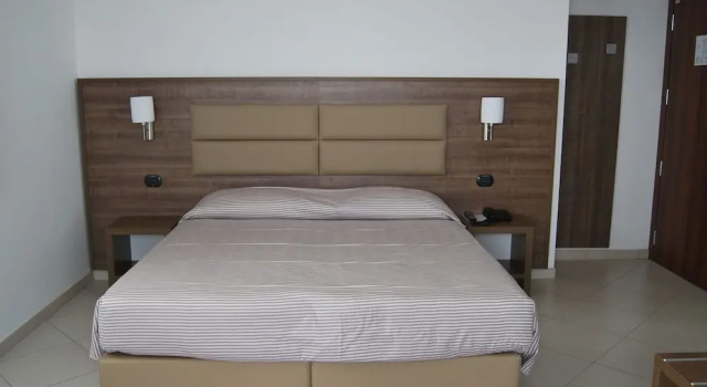 Well-kept apartment with air conditioning 1 km. from the sea