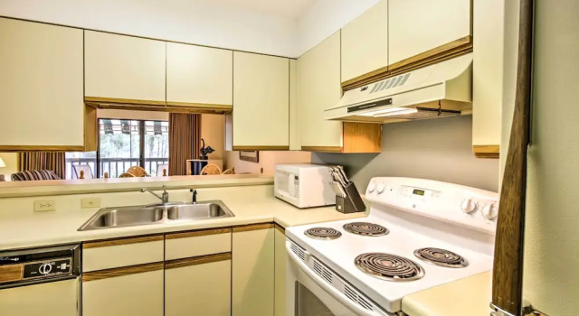 Апартаменты Niceville Condo w/ Pool Access < 8 Mi to Destin!