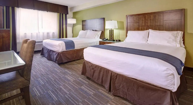 Четырёхместный номер Deluxe Holiday Inn Express San Diego South - National City by IHG