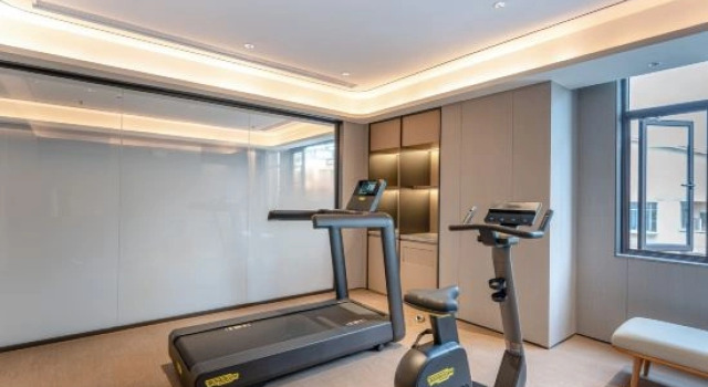 JI Hotel (Qujing Qiling District Cuifeng East Road）, Rezerwuj Hotel Hotele w Qujing z parkingiem, Parking
