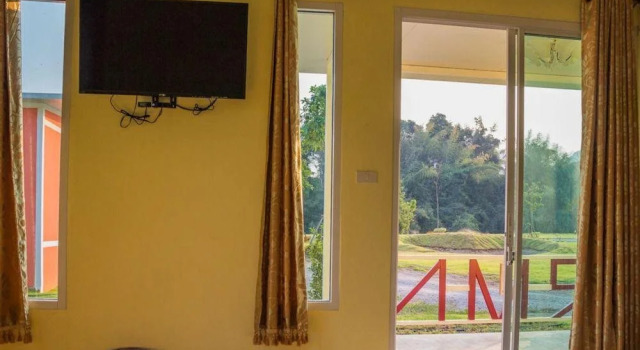 Rim Mae Nam Resort, Забронировать Курортный отель Курортные отели Сай-Йок, Курортный отель