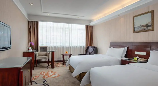 Двухместный номер Deluxe Vienna Hotel Hangzhou Xianghu Branch