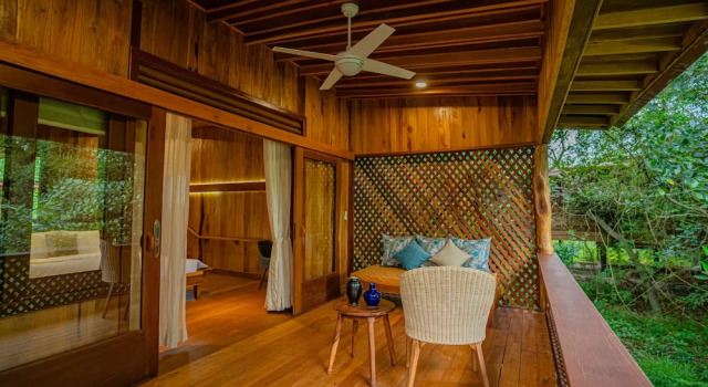 Номер Standard с балконом и с видом на озеро Peam Snea Resort