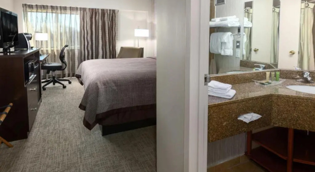 Номер Standard Park Place Hotel & Conference Center