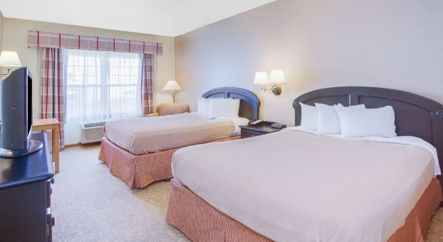 Country Inn & Suites By Carlson Waunakee, Book Hotel Hoteller i Merrimac med parkering, Parkering