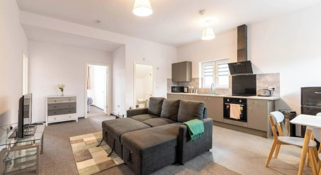 Апартаменты The Elderns Spacious 2BR Netflix Parkingshops