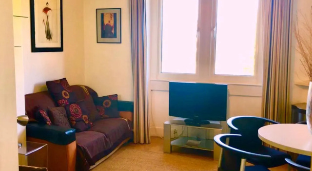 Erte's Atelier - Bohemian 1 bedroom Flat in Gothic Victorian Villa