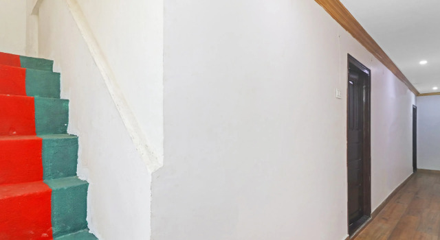OYO 71930 V Guest Inn, Rezerwuj Pensjonat Ameerpet 
