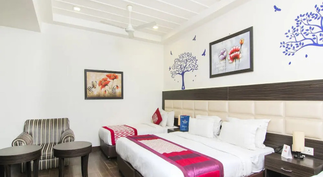 OYO 3232 Royal Inn