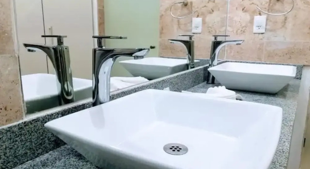 Люкс Comfort с балконом 5a Coral Suites
