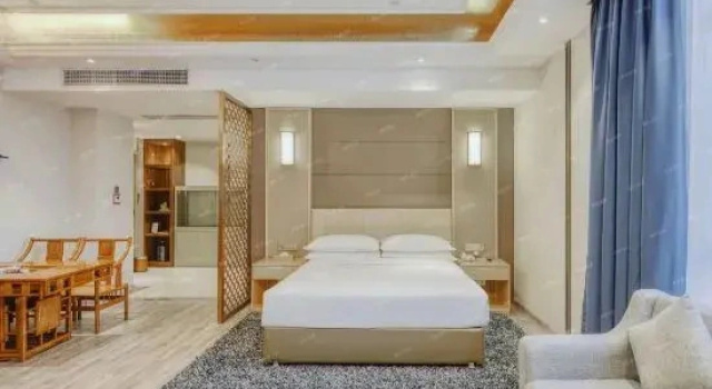 Двухместный люкс Deluxe Vienna Hotel (Fuqing  Wanda Plaza)