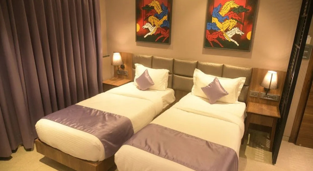 Hotel Bindra Supremacy, Забронировать Отель Отели штата Махараштры 3 звезды, 3*