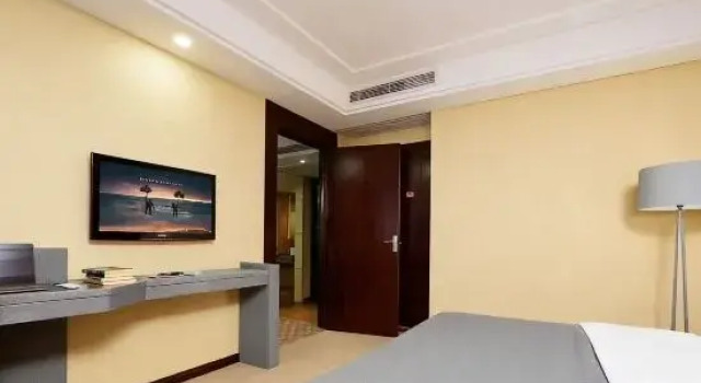 Люкс Deluxe Wantuju Hotel (Nanling Store, Shenzhen East Railway Station)