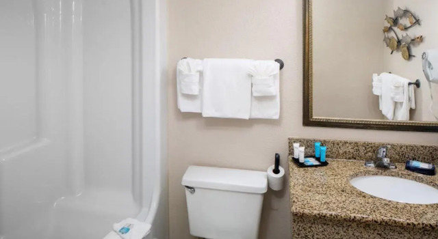 Двухместный номер Standard с видом на океан Sea Crest Oceanfront Resort