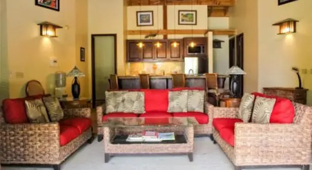 Coconut Grove, Book Hotel Roatan Airport 