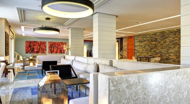 Sundance Residences & Suites