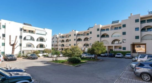 BnB Homes Stylish Apartments 50 m away from the Ocean & Lush Nature, Забронировать Апартаменты/квартира Албуфейра Барловенто, рядом с Поле для гольфа Salgados