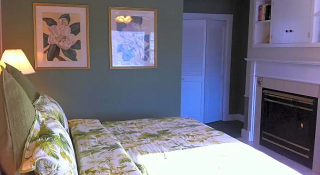 Двухместный номер Standard с видом на горы Deerhill Inn