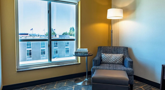 Двухместный люкс Holiday Inn & Suites Oakland - Airport by IHG