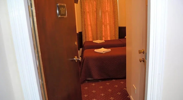 Номер Standard Hyde Park Court Hotel
