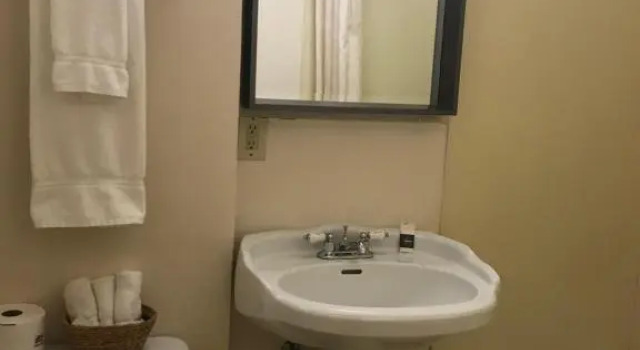 Номер Economy Colter's Lodge