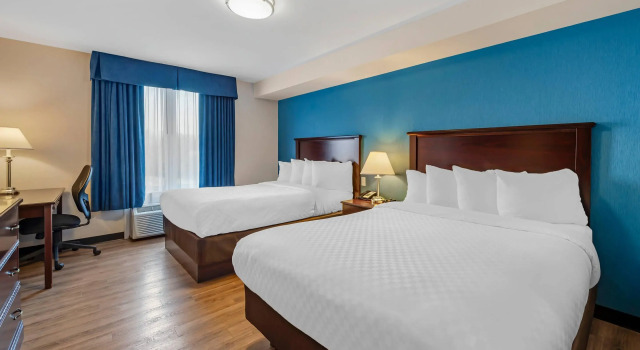 Четырёхместный номер Standard Quality Inn