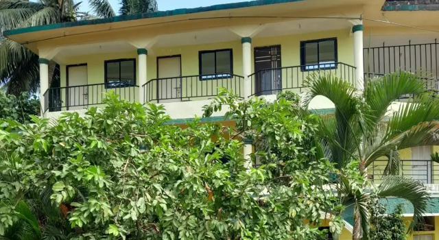 Ivon Guest House, Arambol Beach, Rezerwuj Pensjonat Hotele w Pernem z parkingiem, Parking