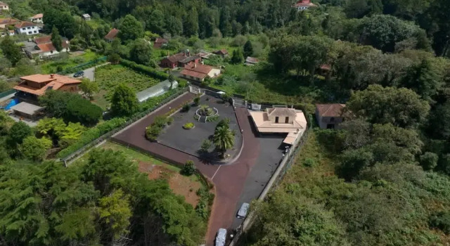 Коттедж Quinta dos Abutitos in Santo Ant nio da Serra