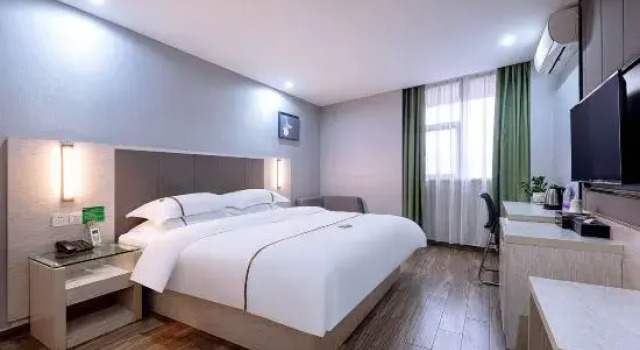 Nanning Eggshell Hotel