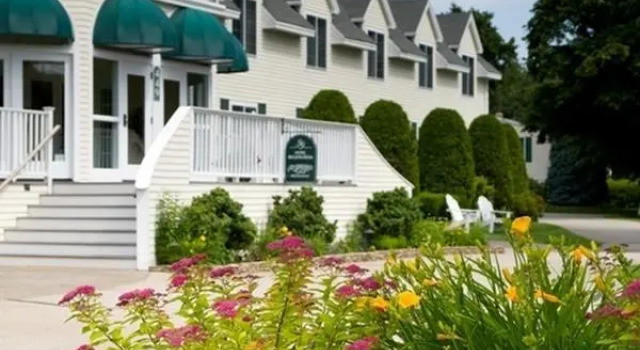 Gorges Grant Hotel, Varaa Hotelli Hotellit New England uima-altaalla, Uima-allas