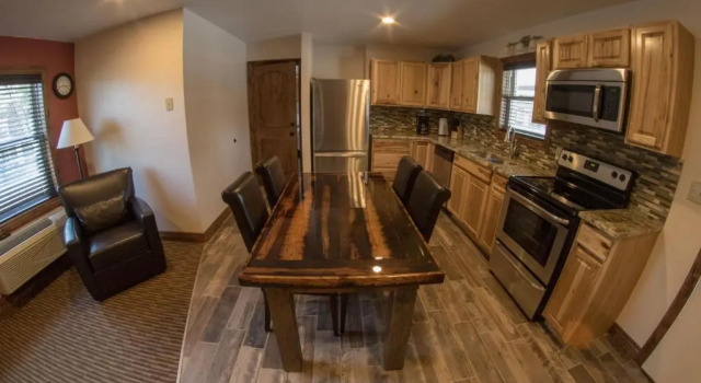 Люкс Deluxe Stagecoach Inn & Suites