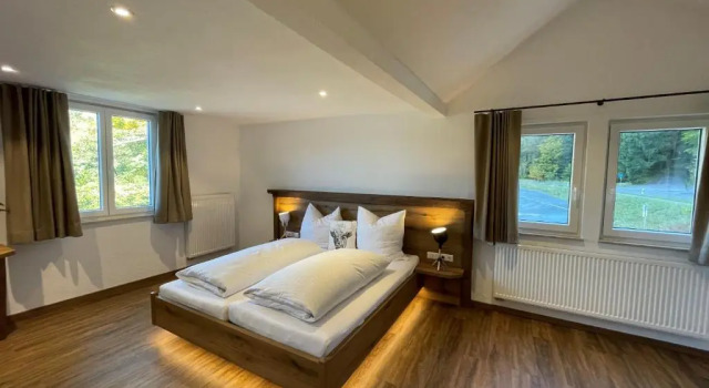 Семейный номер Standard с видом на озеро Schassbergers Hotel am Ebnisee