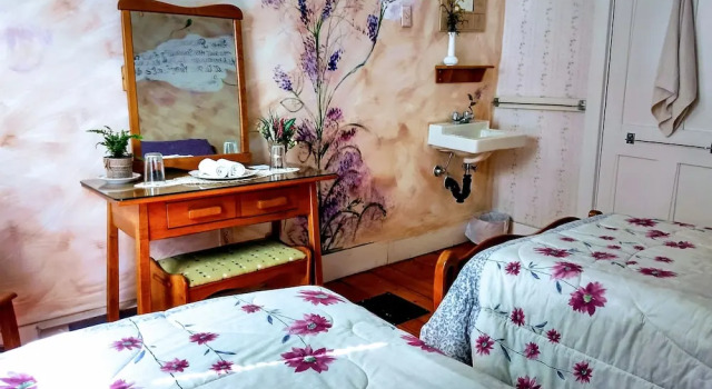 La maison Rose Alma Couette et Café, Rezervovat Hotel Mansonville Quebec