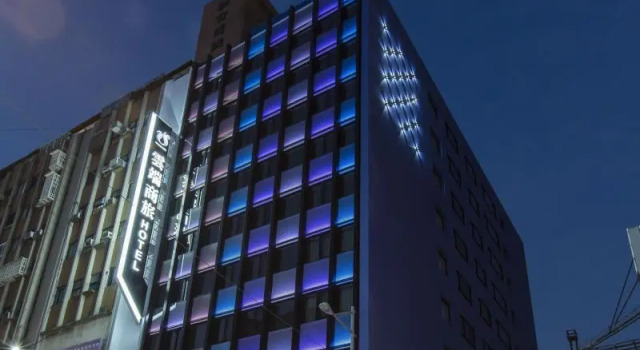 Кровать в общем номере The Cloud Hotel