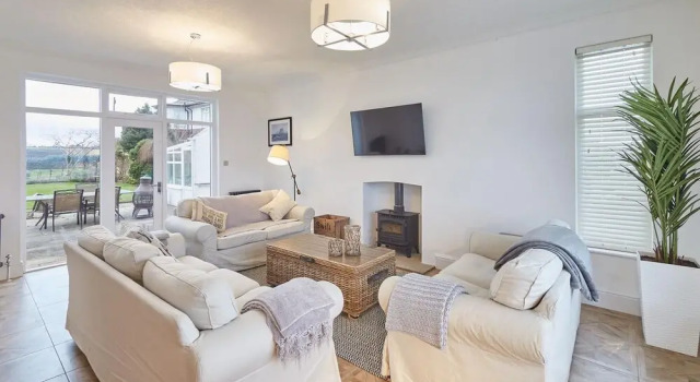 Solimar House in Whitby, Забронировать Дом для отпуска Отели Северного Йоркшира с парковкой, Парковка
