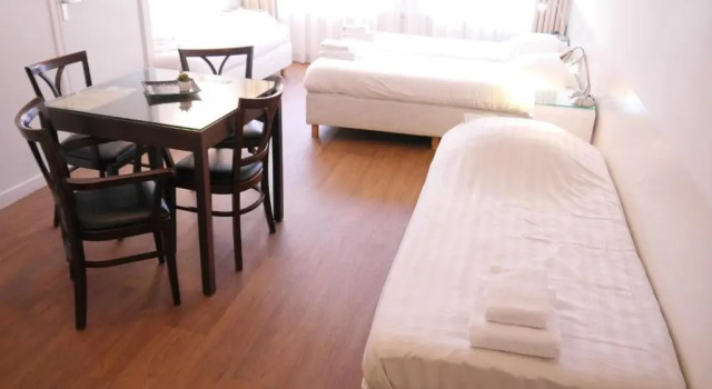 Четырёхместный номер Standard Hotel Prinsenhof Amsterdam