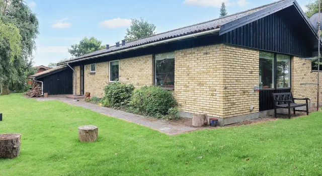 Коттедж 4 star holiday home in Væggerløse