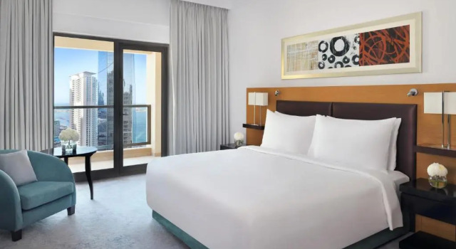 Двухместный номер Executive с балконом и с частичным видом на море Mövenpick Hotel Jumeirah Beach