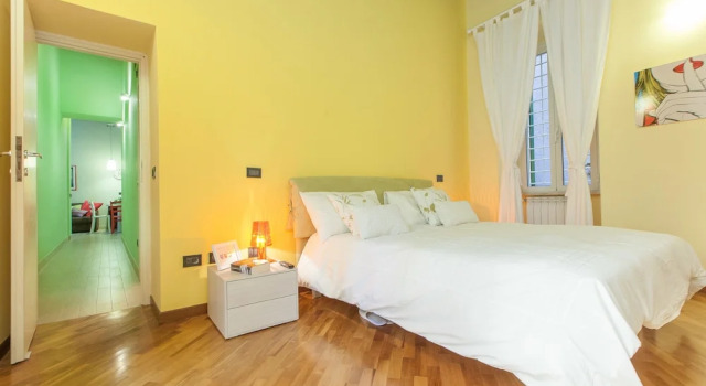 Rental in Rome Crociferi 2, Забронировать Апартаменты/квартира Рим Лацио, рядом с Посольство США в Риме