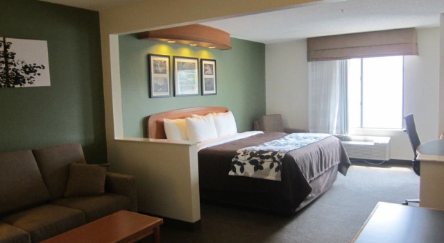Люкс Clarion Pointe Albemarle