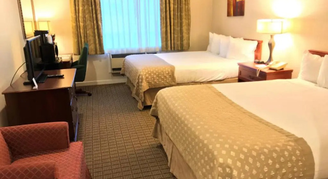 Четырёхместный номер Standard Ramada by Wyndham Draper, Utah