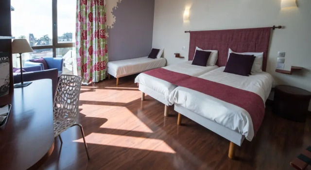 Номер Prestige LHÔTEL de CHARTRES - LOGIS