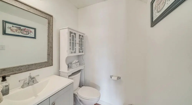 Spacious Home w Deck Near San Antonio Aquarium, Rezerwuj Hotel San Antonio Bexar County