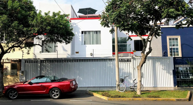 White House Peru, Забронировать Отель Отели в центре Мирафлореса, в центре