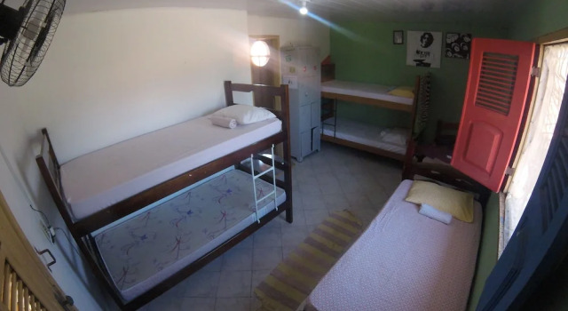 Кровать в общем номере Parnaíba Hostel