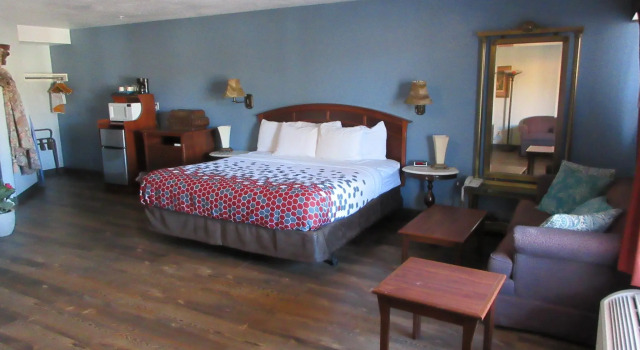 Двухместный люкс Quality Inn & Suites Manitou Springs at Pikes Peak Garden of the Gods