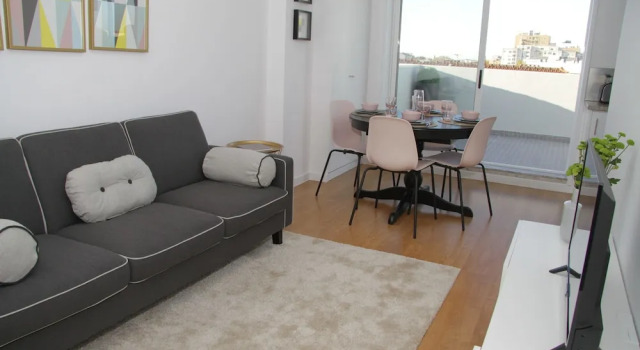 Liiiving in Porto Bright Balcony Apartment