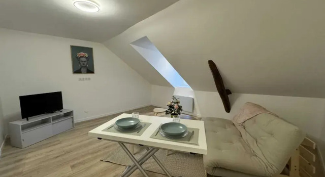 Апартаменты Modern Comfort in the Heart of Le Mans